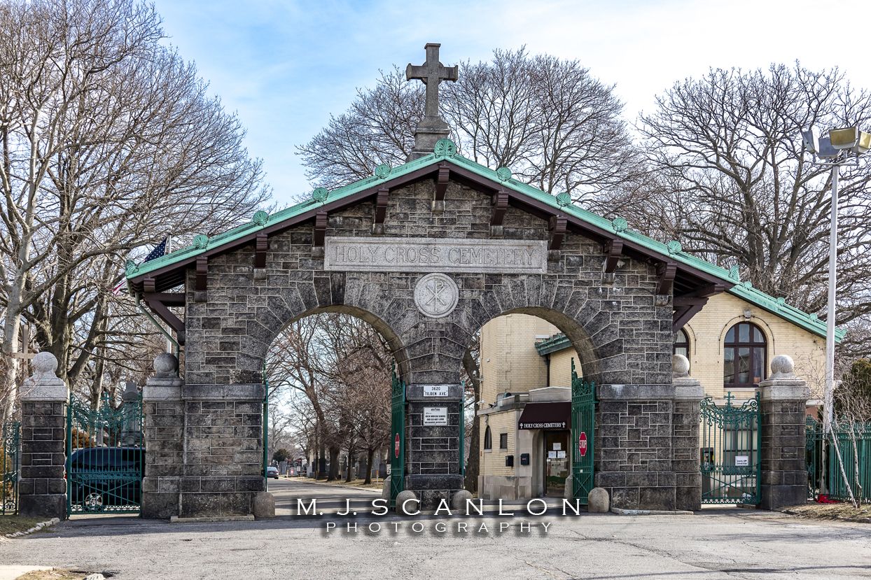 Holy Cross Cemetery